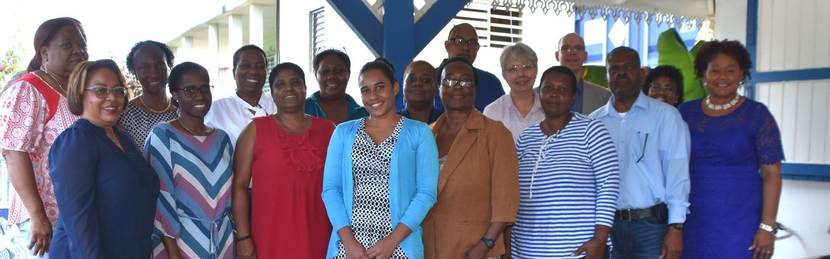Lider i personal di skol na Hulanda Karibense ke mas influensia riba nan kondishonnan laboral